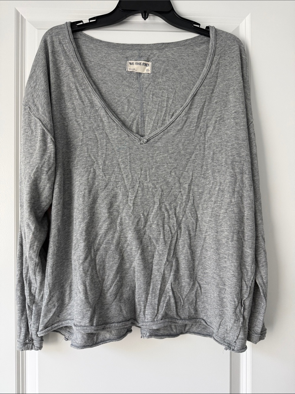 We The Free Light Gray V-Neck Long Sleeve Top